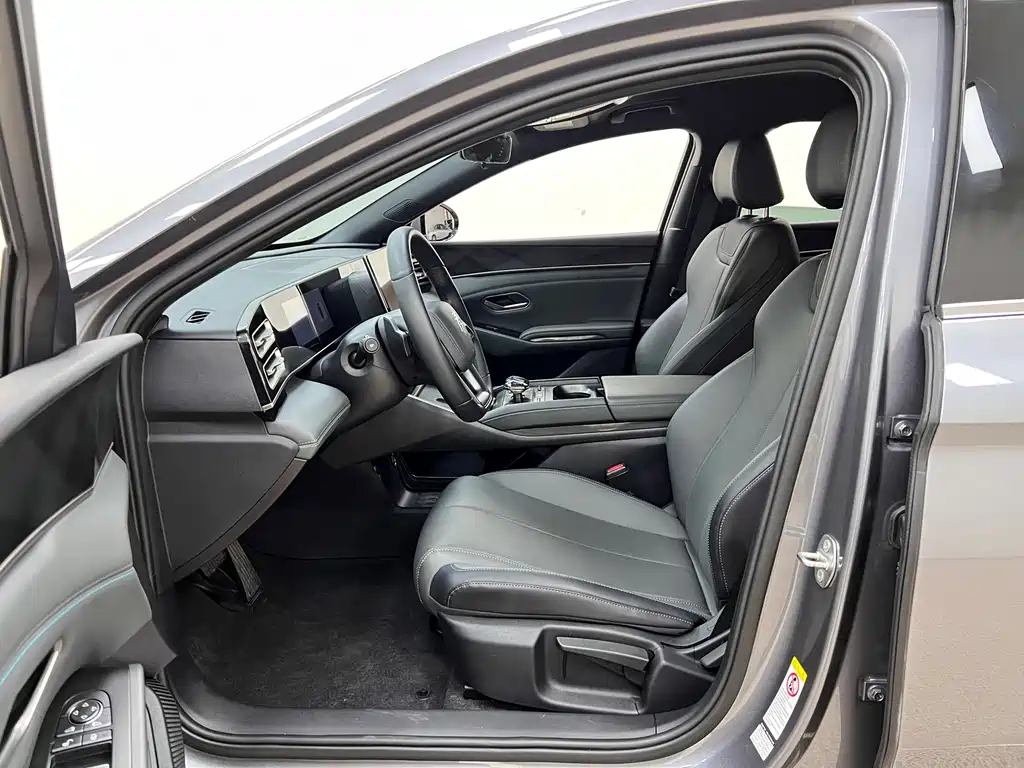 BYD Qin L 2025 — фото 11