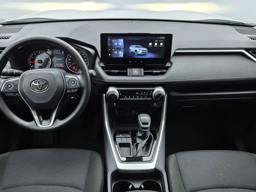 Toyota RAV4 2025 — фото 15