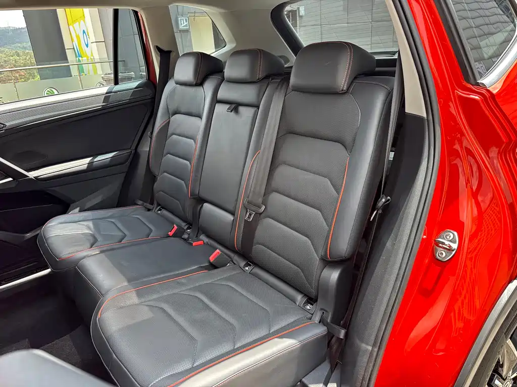 Volkswagen Tiguan L 2017 — фото 23