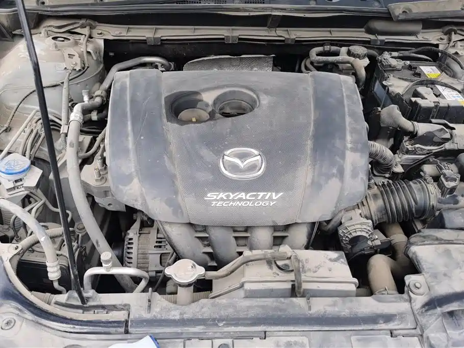 Mazda CX-4 2017 — фото 10