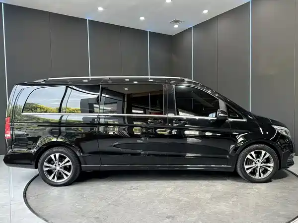 Mercedes-Benz V-Class 2017