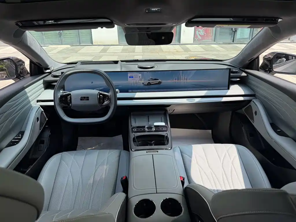 Geely Galaxy E8 2025 — фото 15