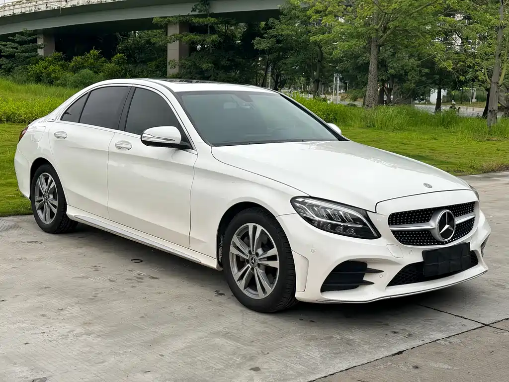 Mercedes-Benz C-Class 2019