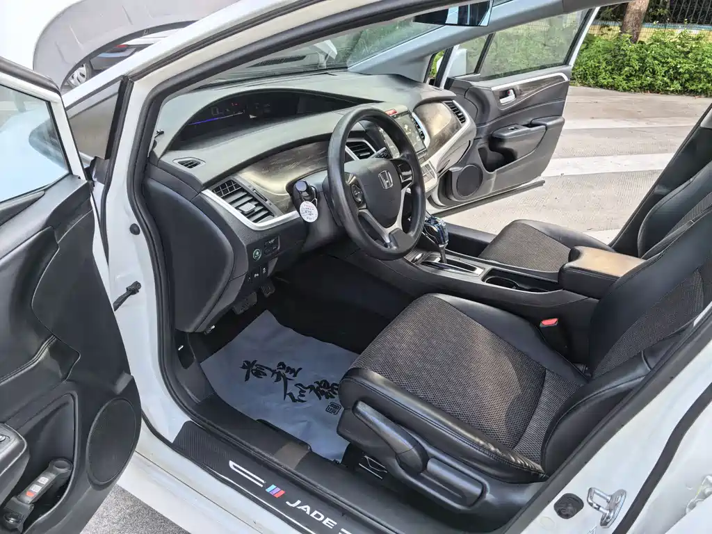 Honda Jade 2018 — фото 11