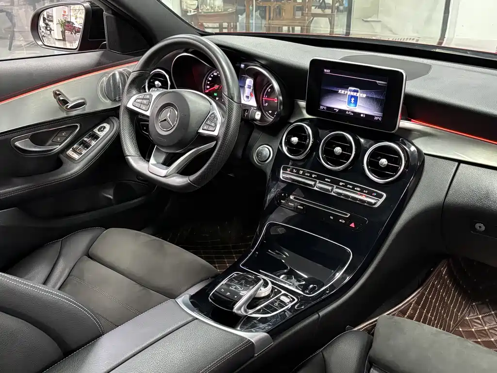 Mercedes-Benz C-Class 2018 — фото 16