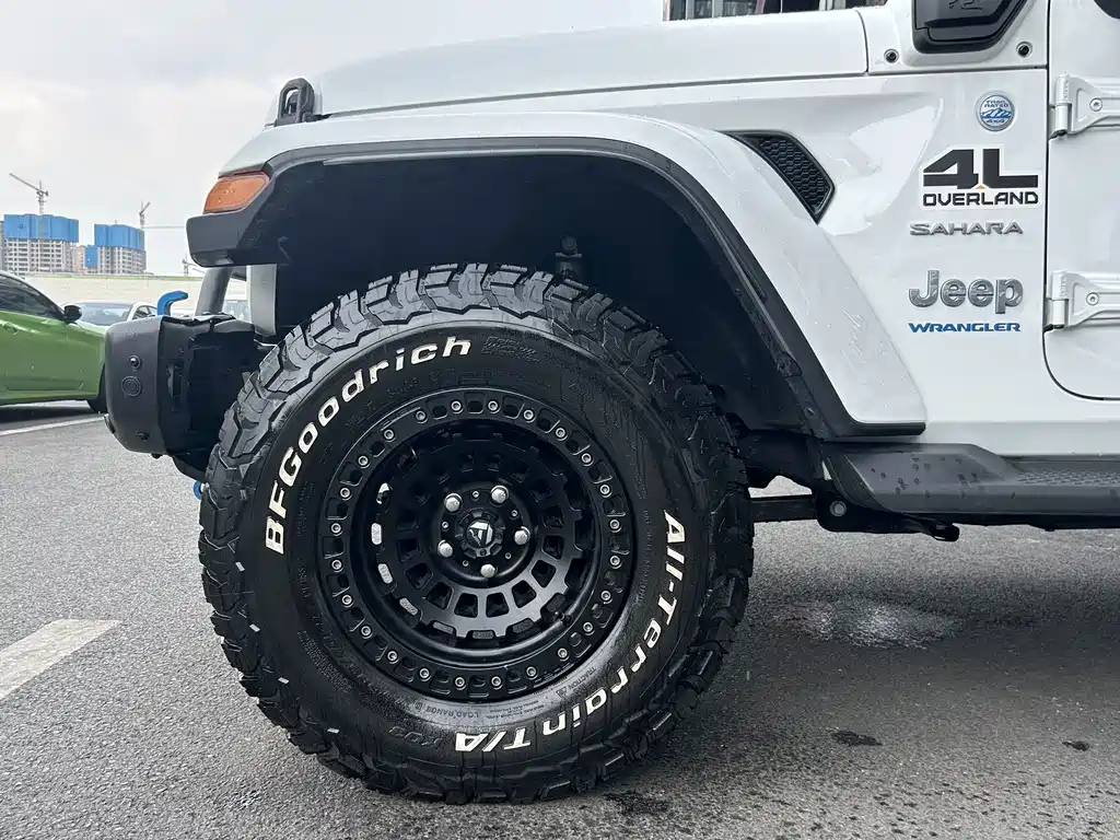 Jeep Wrangler New Energy 2023 — фото 16