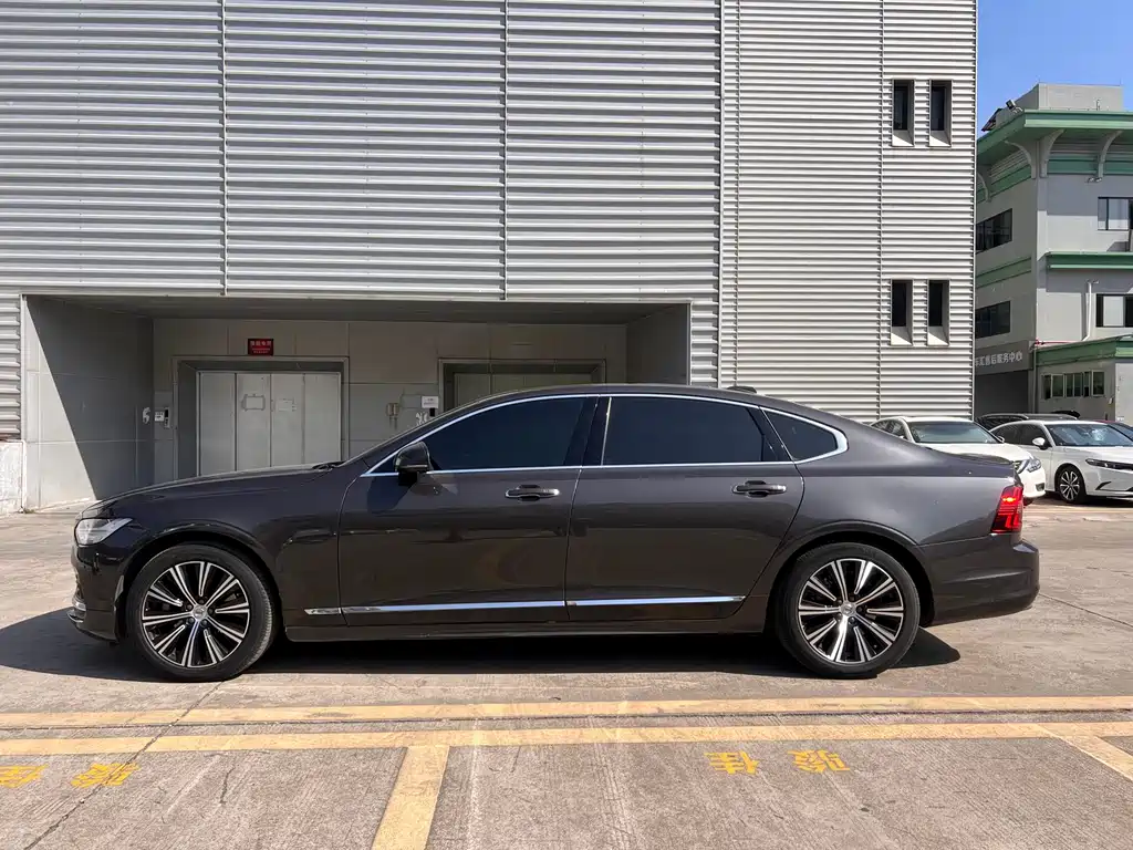 Volvo S90 2021 — фото 7
