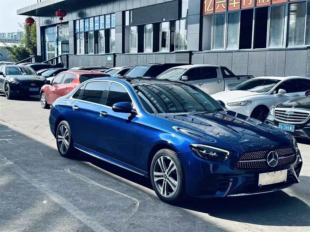 Mercedes-Benz E-Class 2021