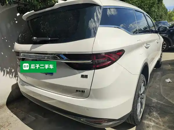 Geely Jiaji 2020