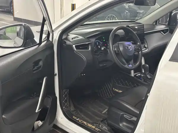Toyota Corolla Cross 2023