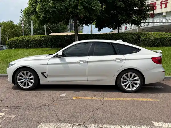 BMW 3 Series GT 2019