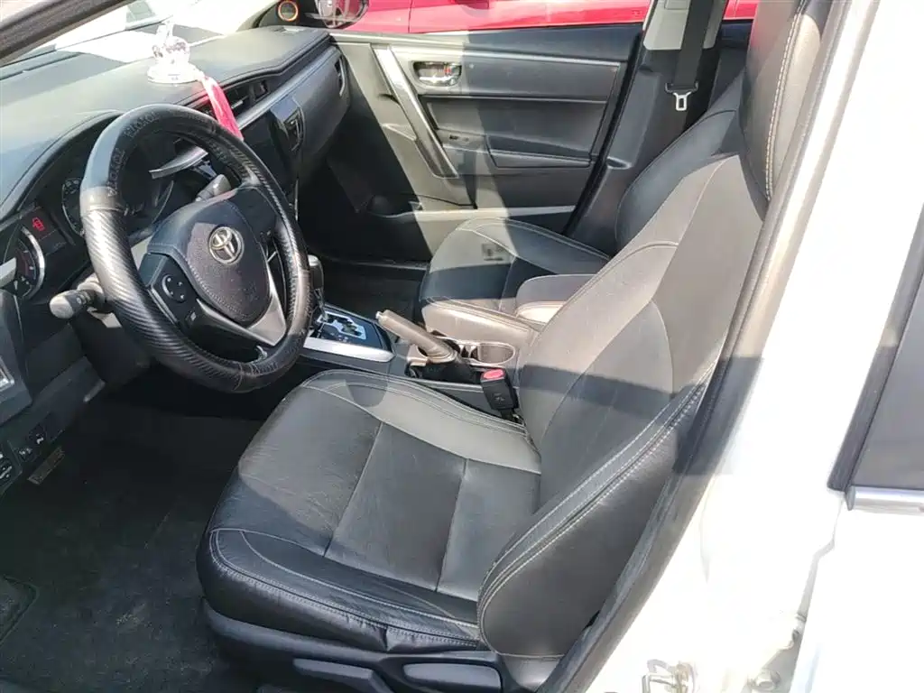 Toyota Corolla 2016 — фото 15