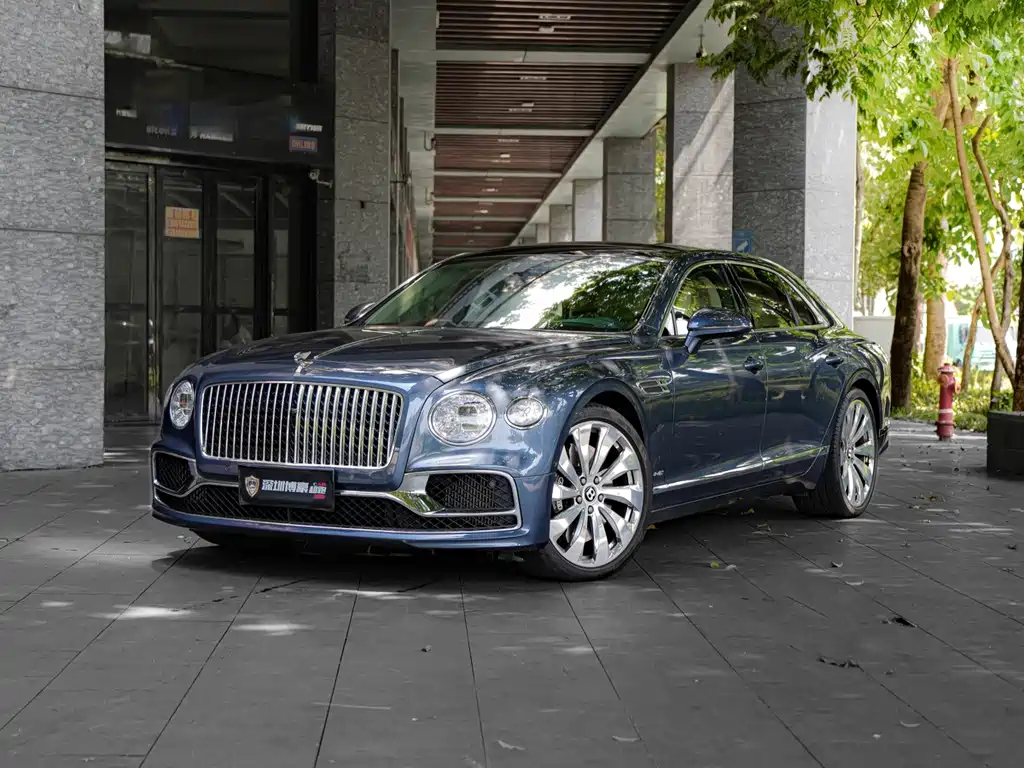 Bentley Flying Spur 2021 — фото 1