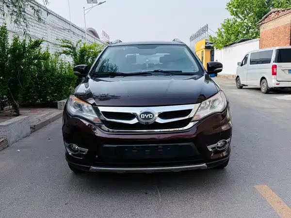 BYD S7 2015