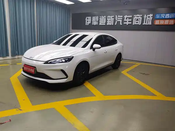 BYD Seal 05 DM-i 2025