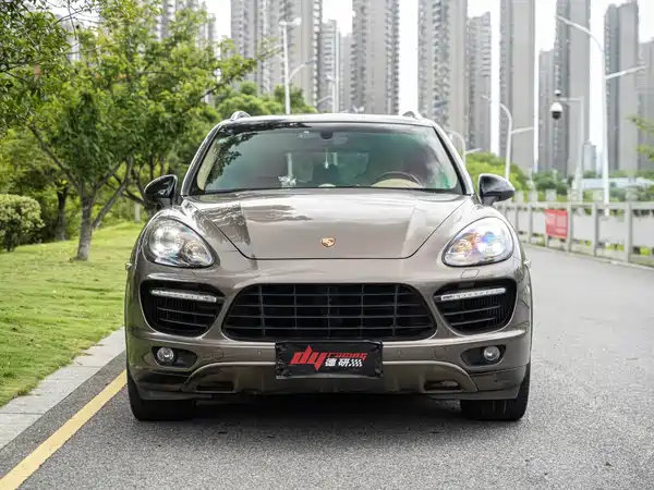 Porsche Cayenne 2014