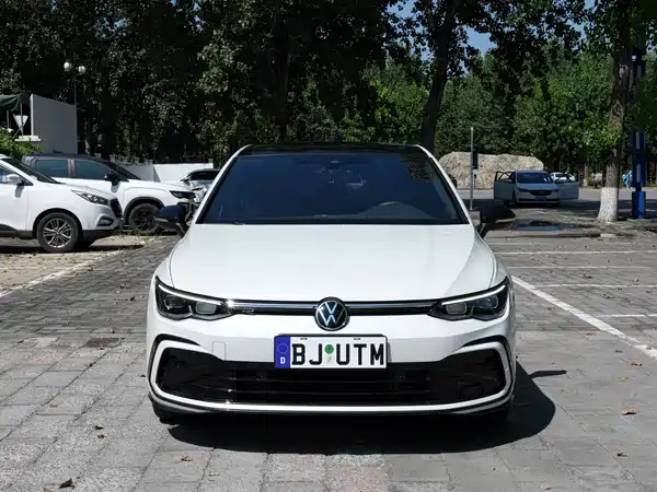 Volkswagen Golf 2022