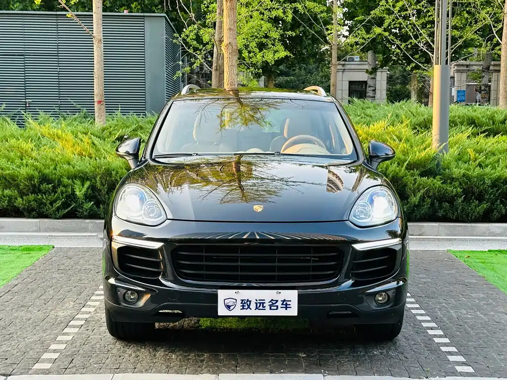 Porsche Cayenne 2017 — фото 2