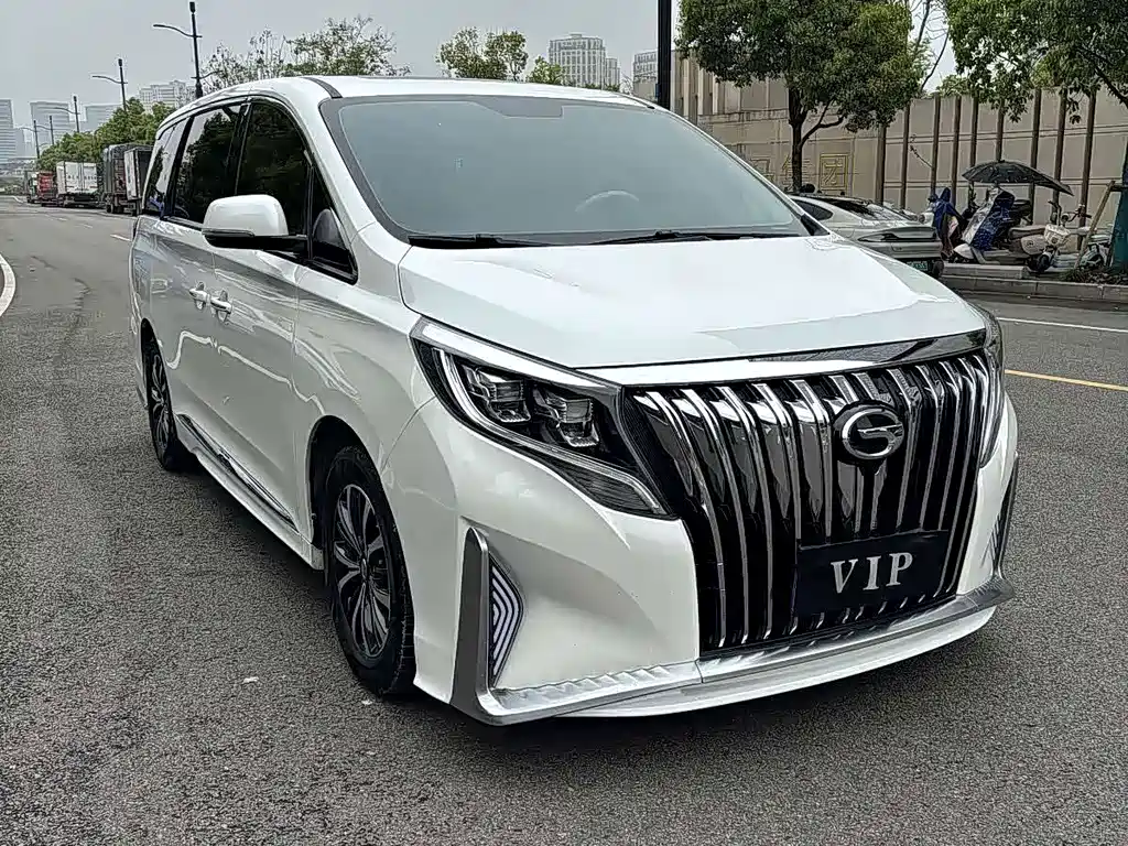 GAC Trumpchi M8 2022 — фото 1