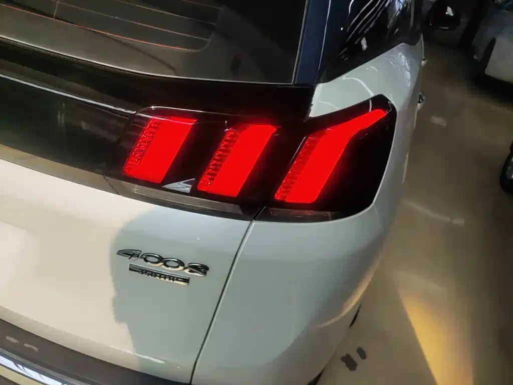 Peugeot 4008 2018 — фото 8