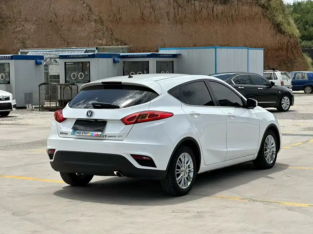 Changan Eado XT 2014 — фото 7