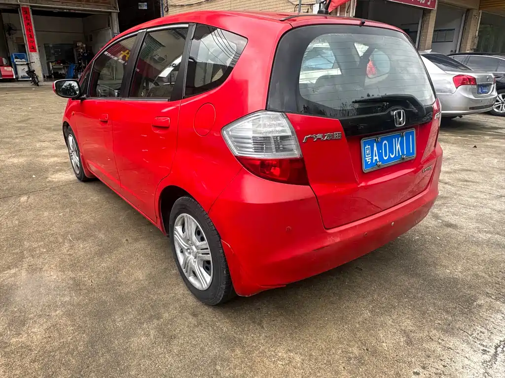 Honda Fit 2011 — фото 2