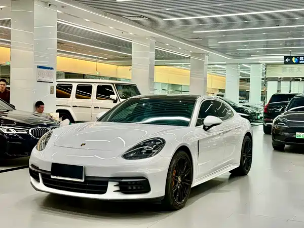 Porsche Panamera 2019