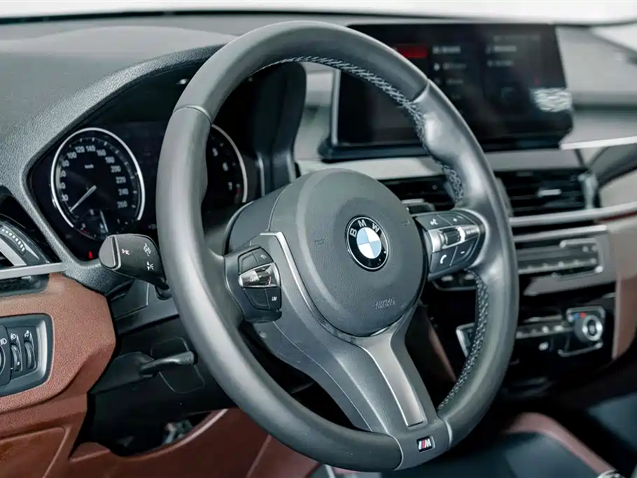 BMW X1 2022 — фото 9
