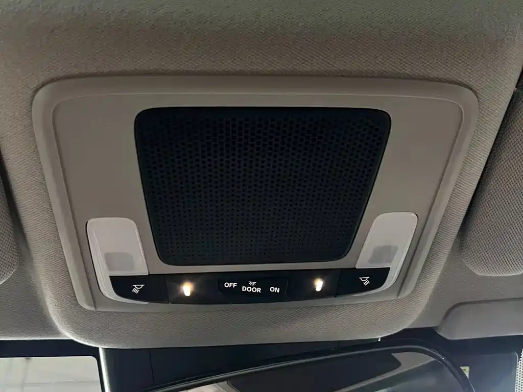 Honda Vezel 2023 — фото 13