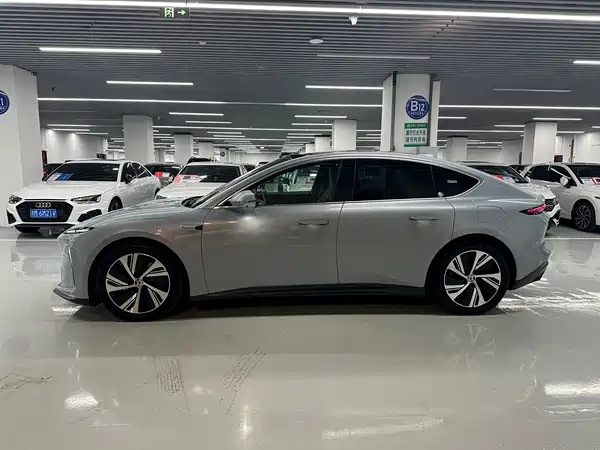 NIO ET5 2023