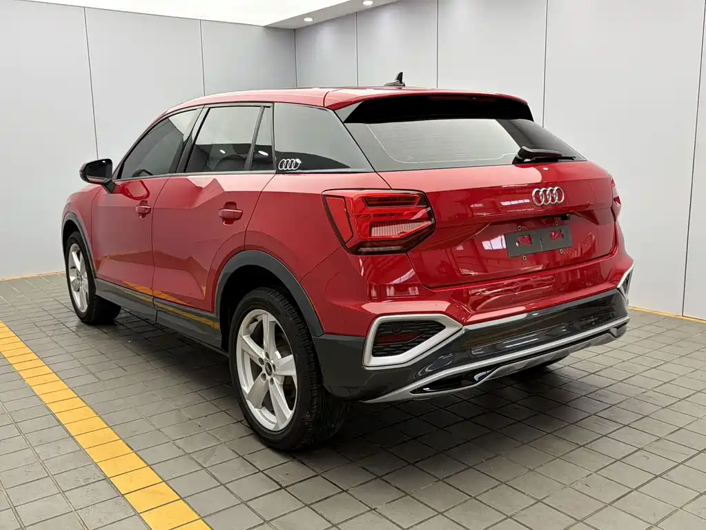 Audi Q2L 2022
