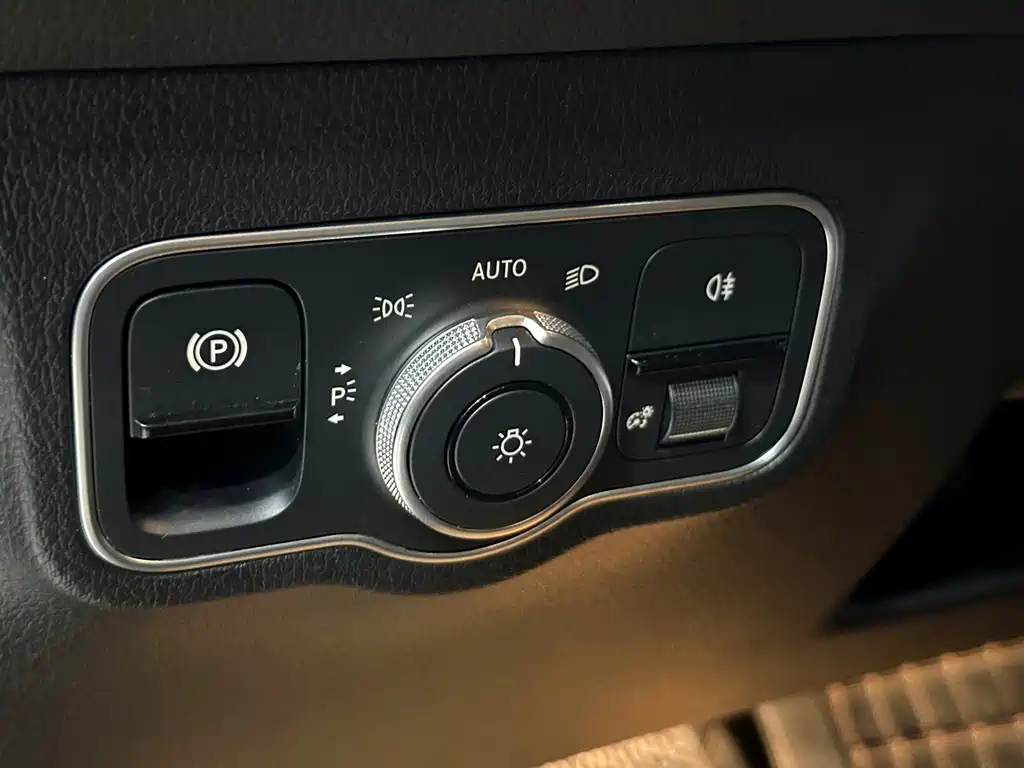 Mercedes-Benz GLB 2023 — фото 14