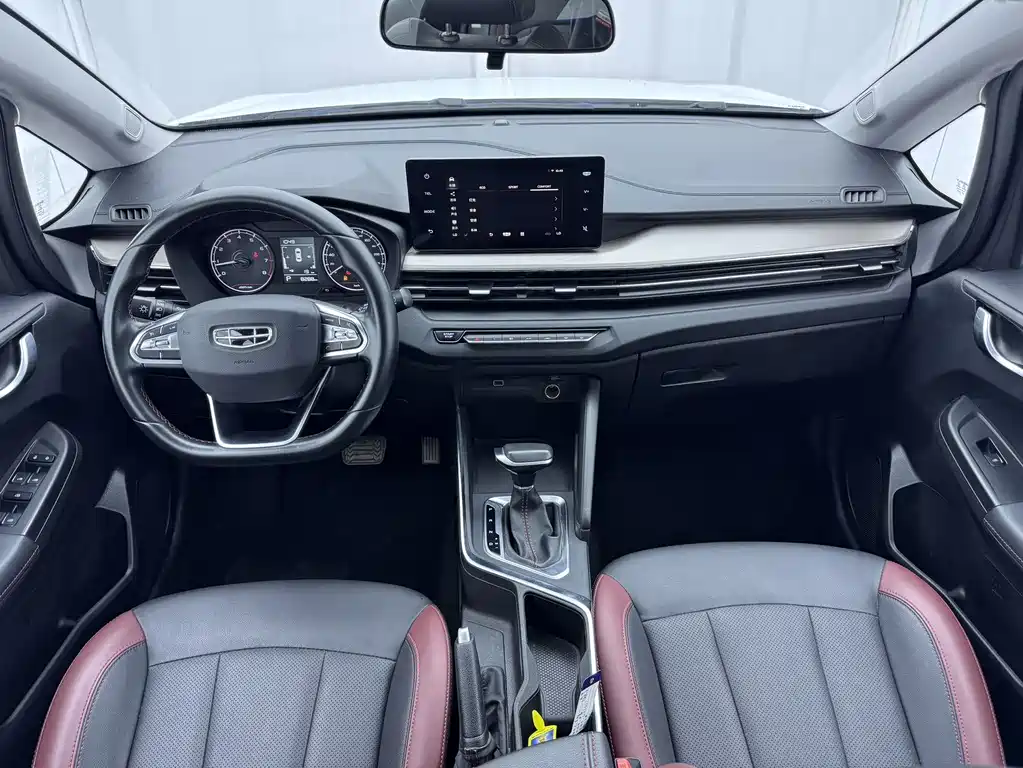 Geely Vision X3 2022 — фото 13