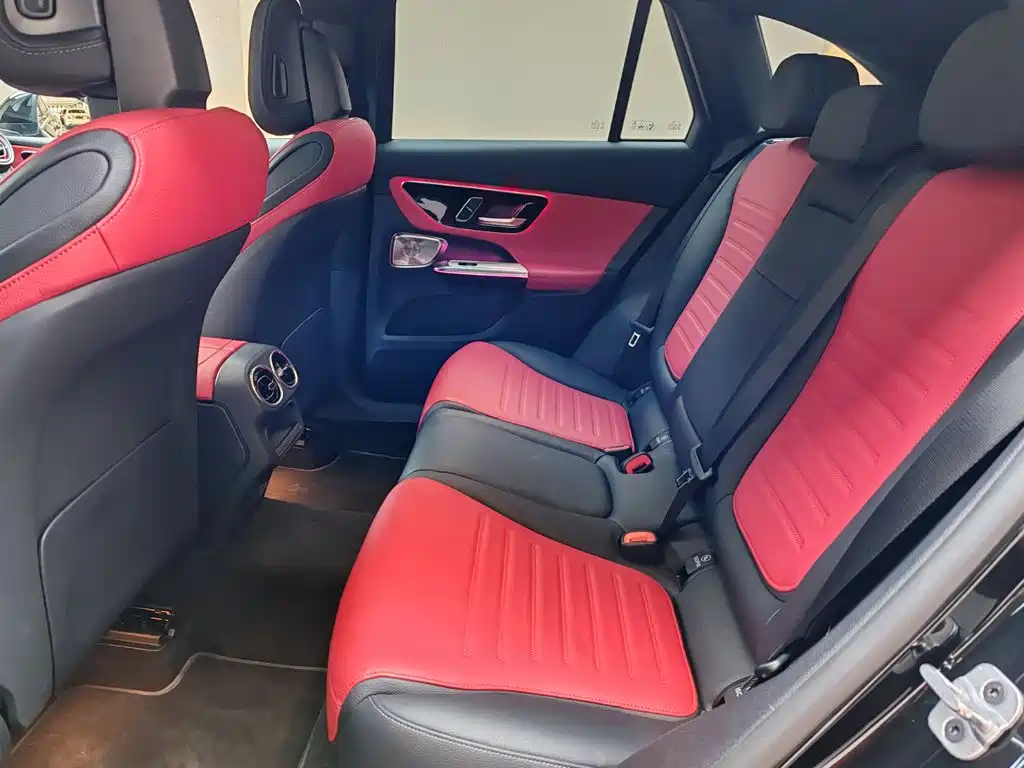 Mercedes-Benz GLC AMG 2025 — фото 11