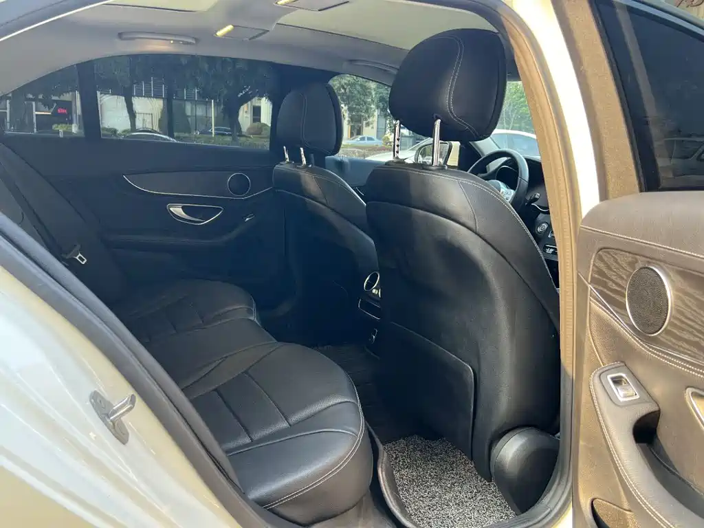 Mercedes-Benz C-Class 2020 — фото 8