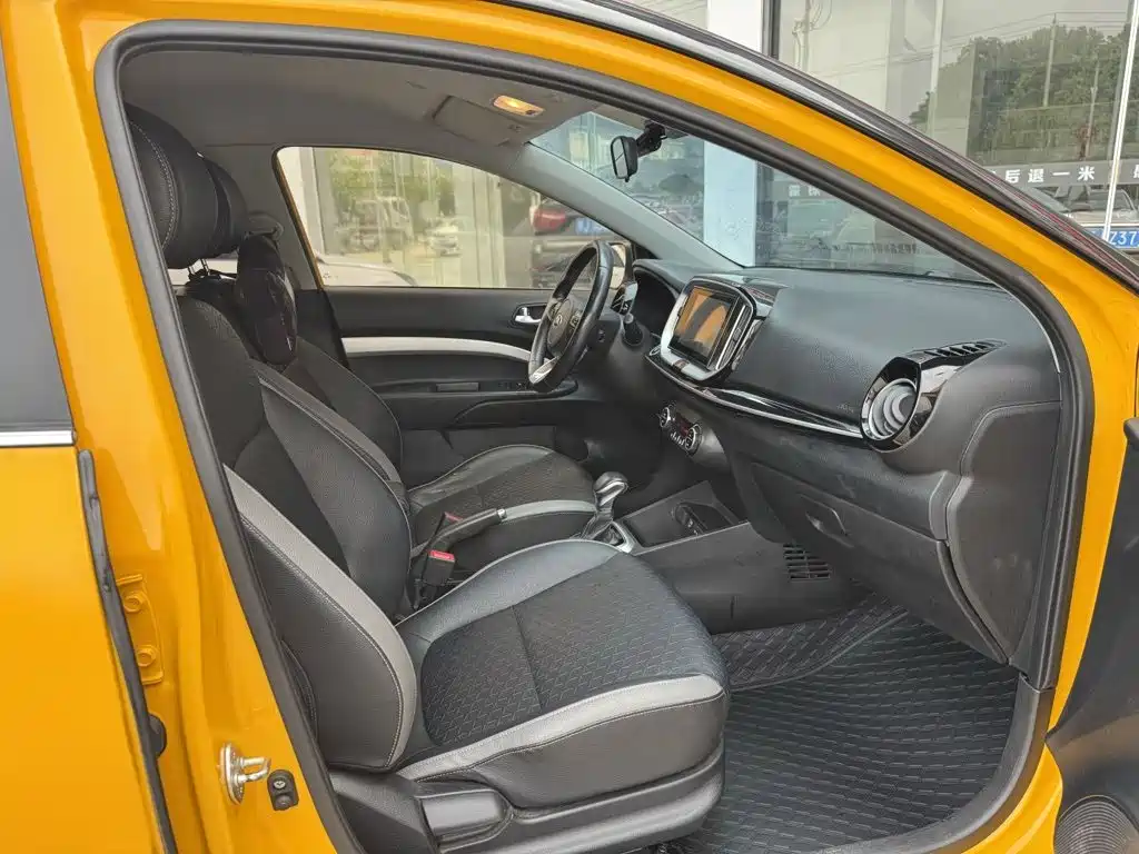 Kia KX1 2019 — фото 15