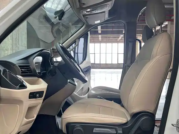 Maxus V90 2023