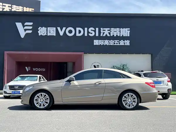 Mercedes-Benz E-Class 2011