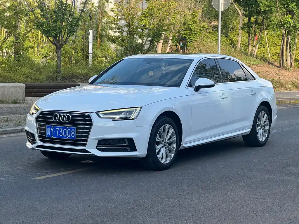 Audi A4L 2019 — фото 2