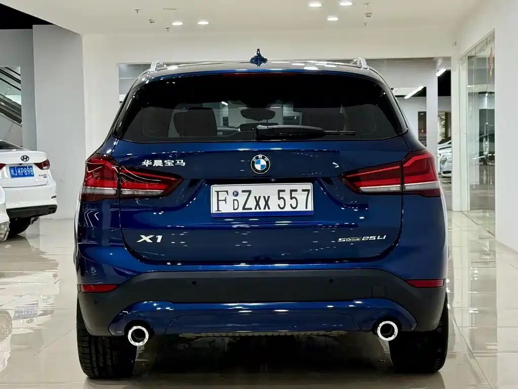 BMW X1 2020 — фото 3