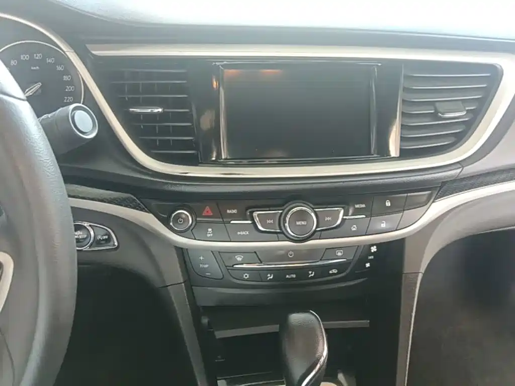 Buick Excelle GT 2015 — фото 13