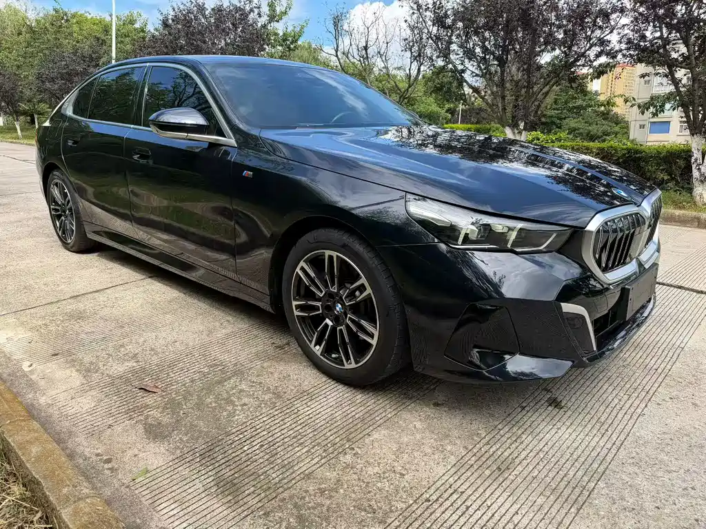 BMW 5 Series 2024