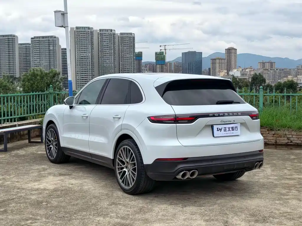 Porsche Cayenne 2018 — фото 8