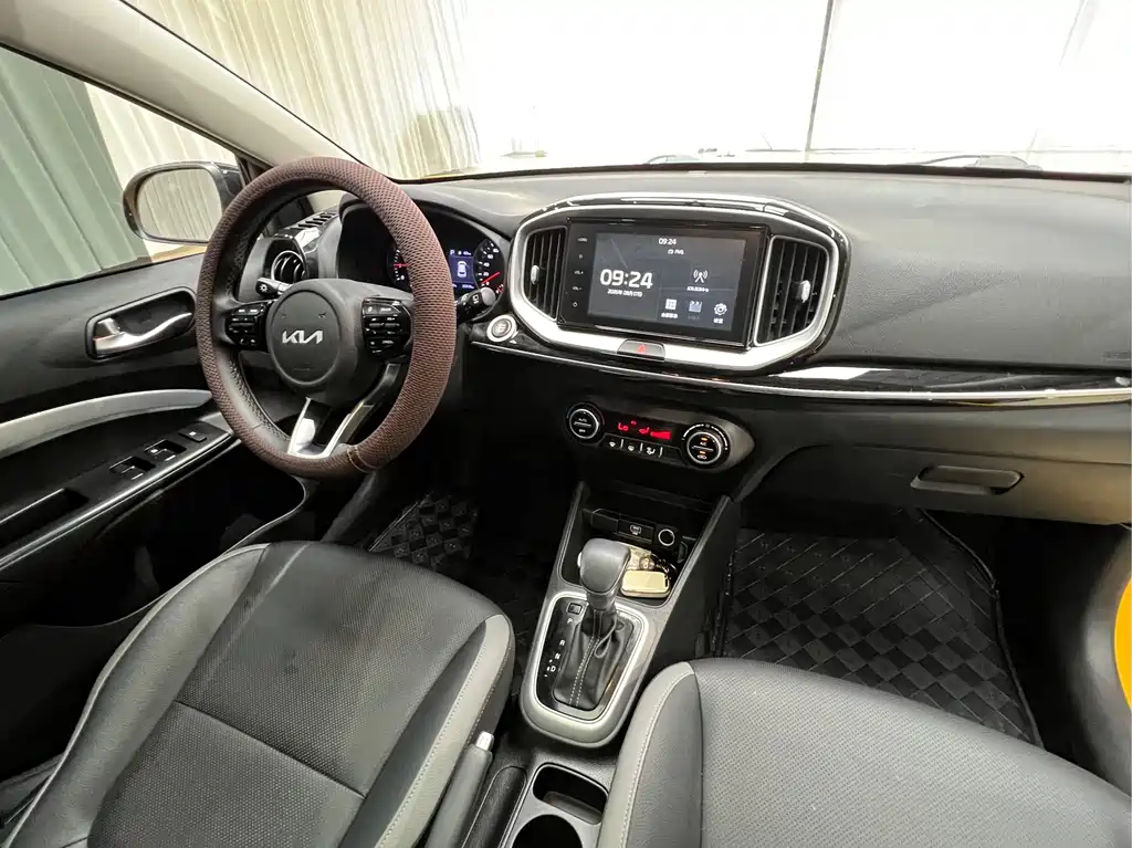 Kia KX1 2021 — фото 19