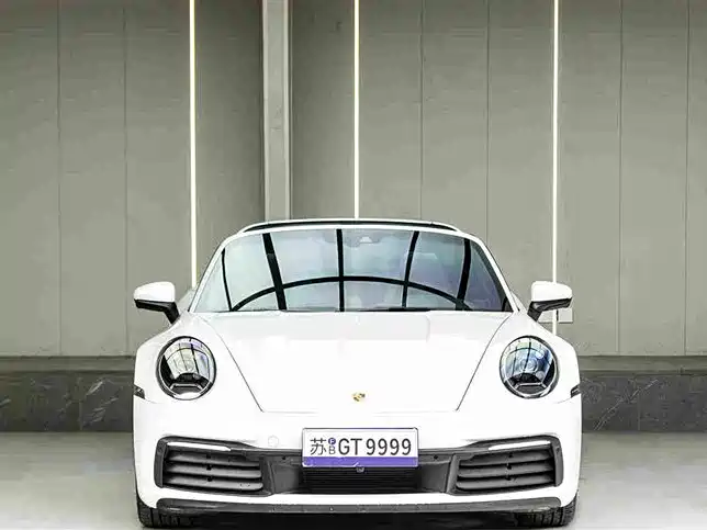 Porsche 911 2024 — фото 11