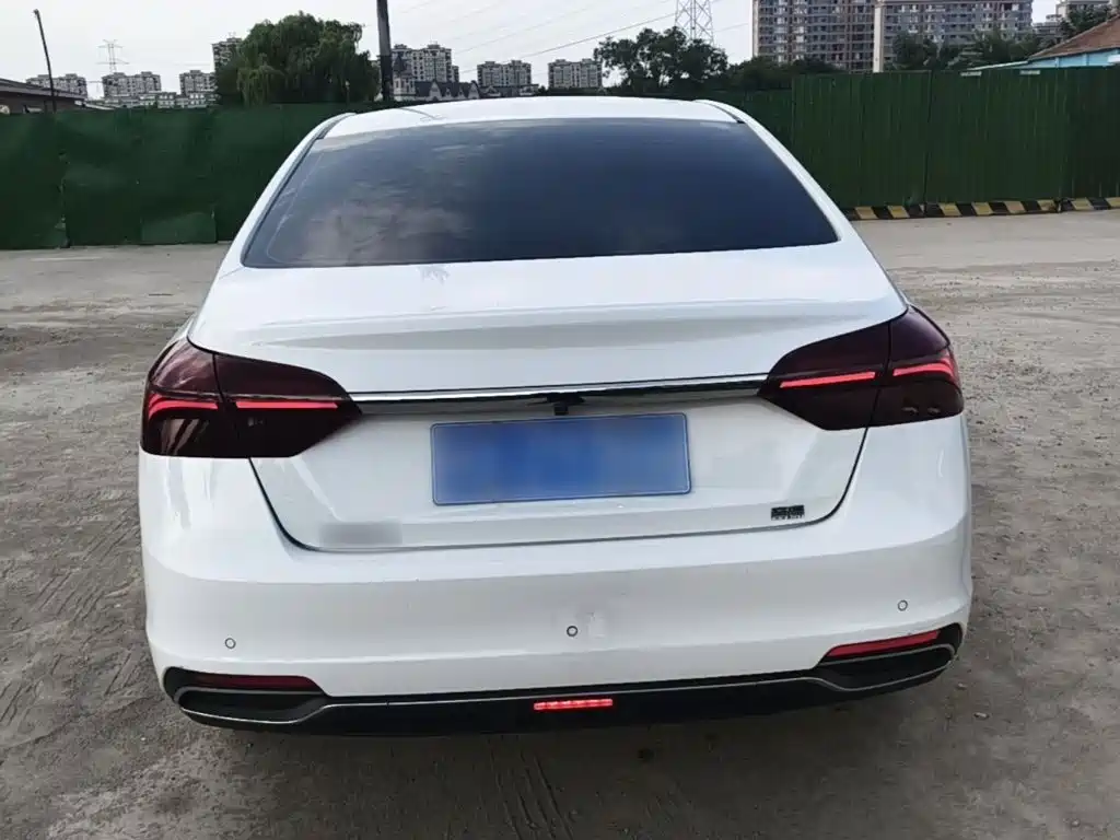 Geely Emgrand 2020