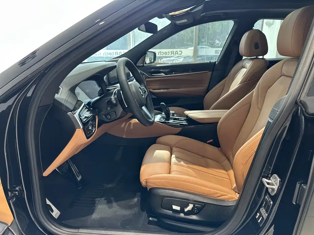 BMW 6 Series GT 2024 — фото 14