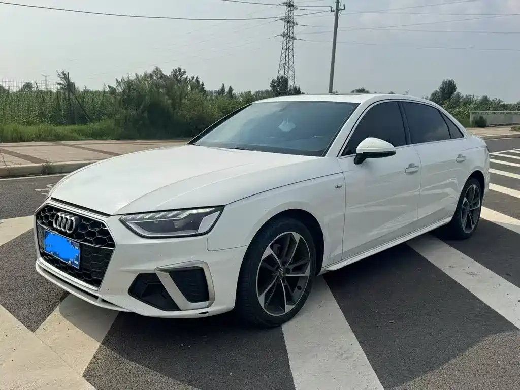 Audi A4L 2021