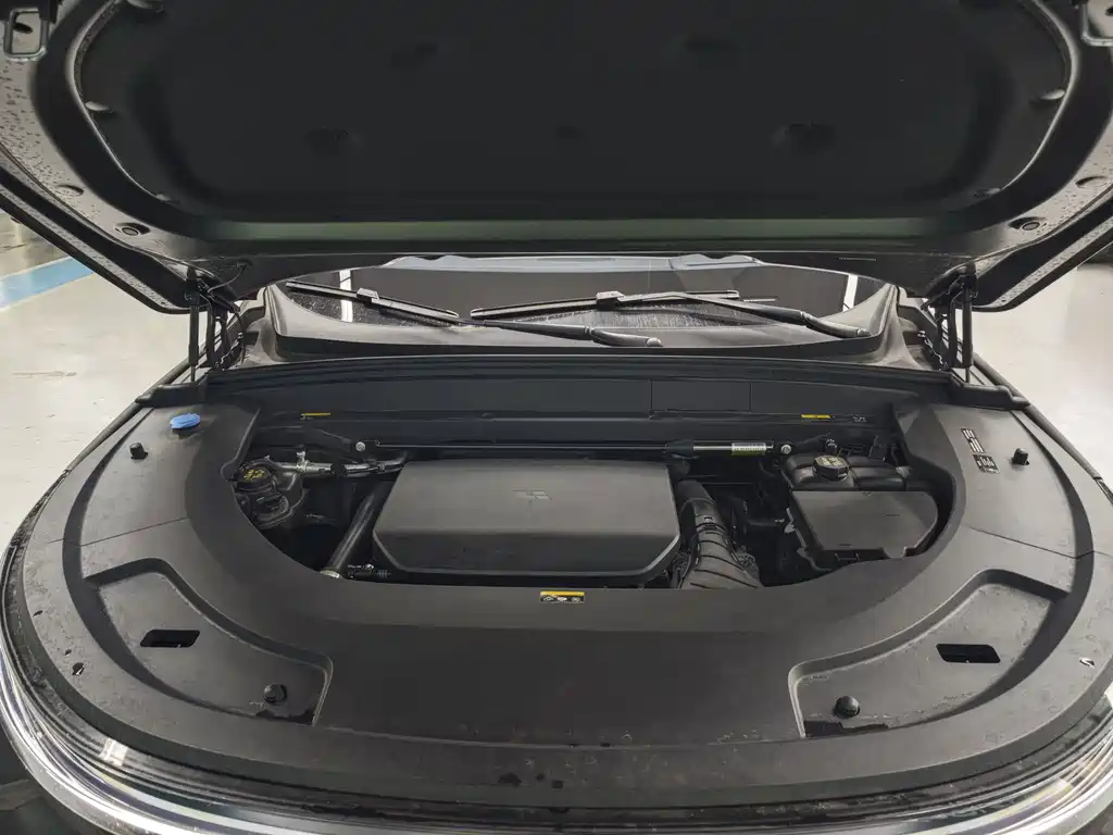 Li Auto Li L7 2025
