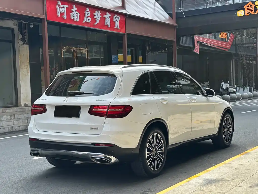 Mercedes-Benz GLC 2019 — фото 19